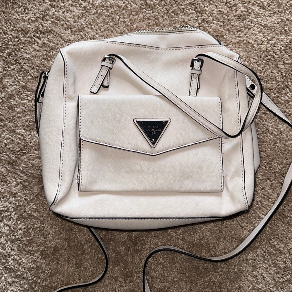 GUESS PURSE